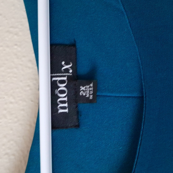 Mod X 2X Cut-Out Dress in Hunter Green F-0270 - Picture 5 of 9